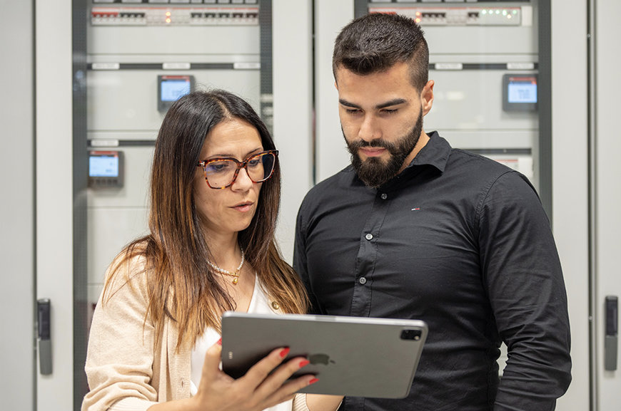 ABB y Cleanwatts firman un acuerdo para acelerar la gestión inteligente de la energía en comunidades y edificios